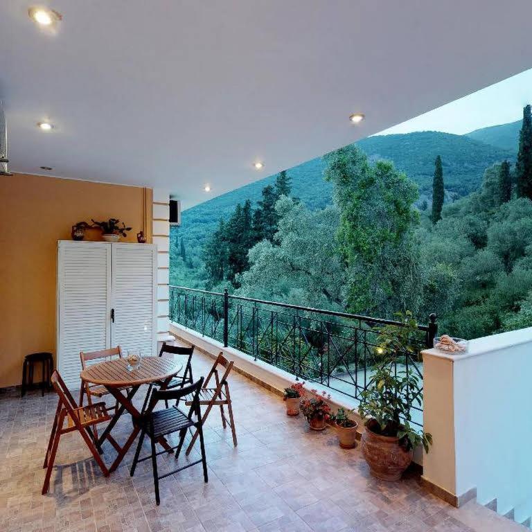 Dafni Studios No2 Parga Exteriör bild